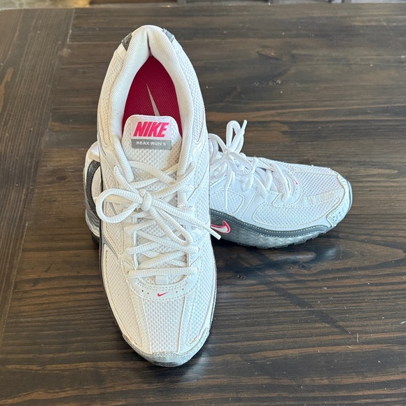 Nike Women's White and Gray Sneakers with Pink Accents - Picture 4 of 4